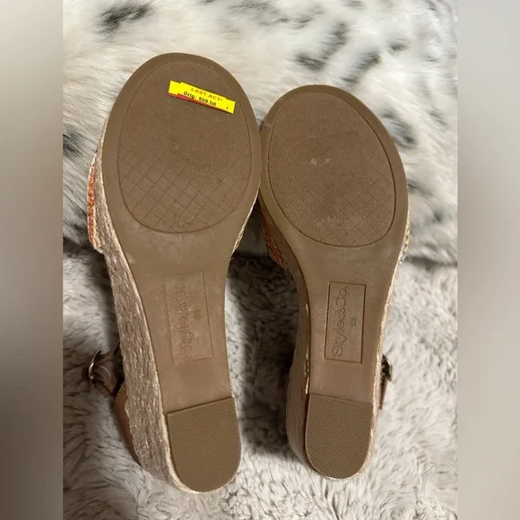 NWT Style andCompany Saleeney Wedges Size 8 1/2 - Picture 3 of 5